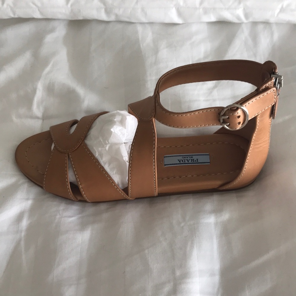 NWT Prada Gladiator flat sandals size 7